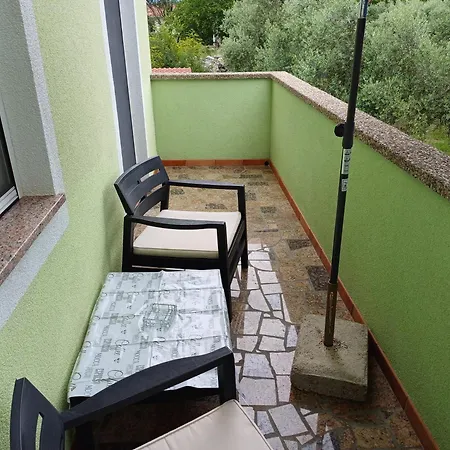 Apartment Zana *