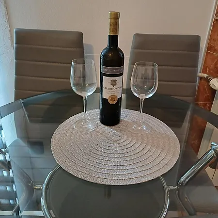 Zana Apartment *