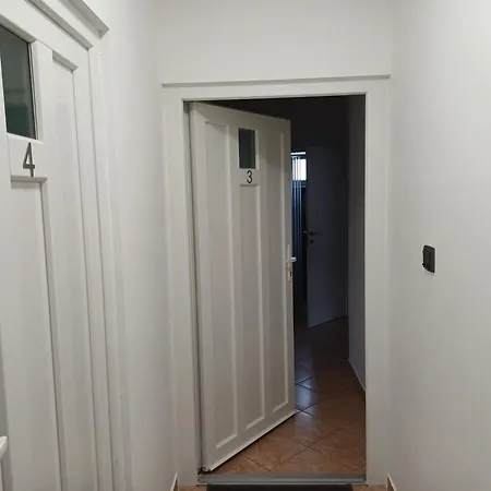 Zana Apartment